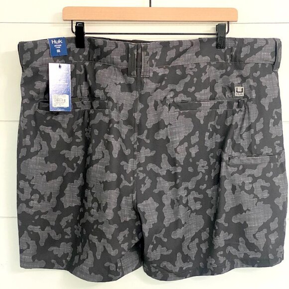 HUK Performance Pursuit Running Lakes Gray Camo Fishing 6" Shorts Men's Size XXL - Picture 3 of 12